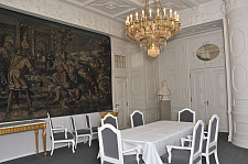 This picture shows the Gobelinzimmer (Tapestry Room)